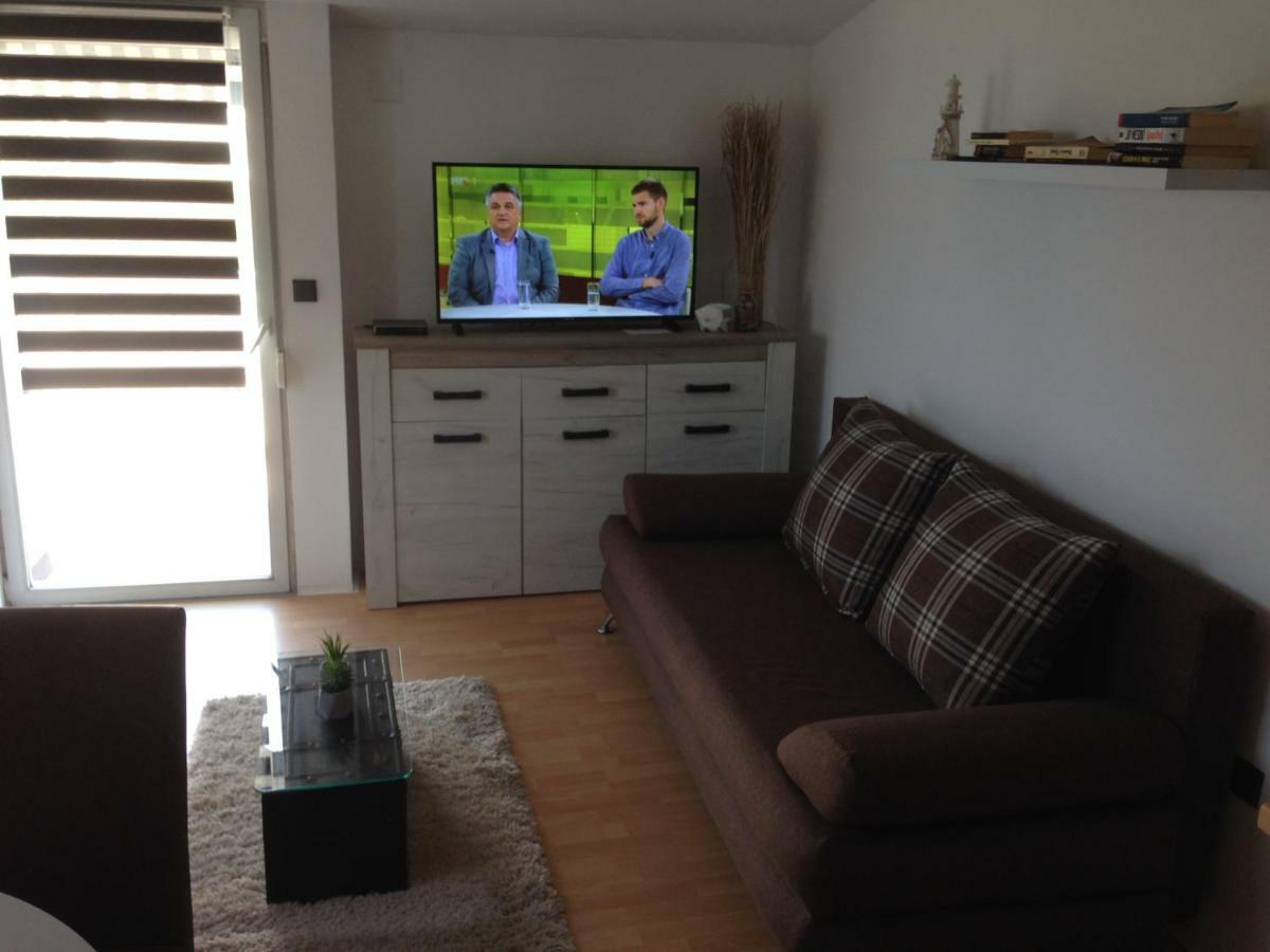 Apartmani Tatic Штинян Екстер'єр фото