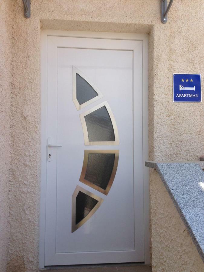 Apartmani Tatic Штинян Екстер'єр фото